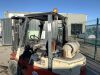 UNRESERVED 2001 Nissan 25 2T Gas Forklift - 9