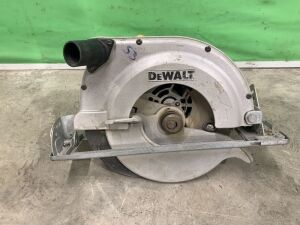 DeWalt D23700 Circular Saw