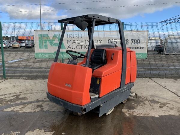 HAKO Hakomatic B1100 Ride On Electric Scrubber Dryer c/w Charger