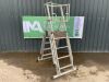 Youngman 4 To 6 Step Extendable Podium Ladder - 3