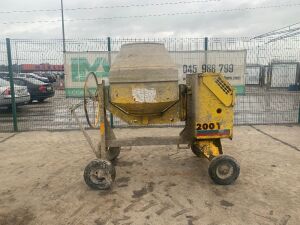 UNRESERVED 2015 Winget 200T Portable Diesel Cement Mixer