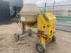 UNRESERVED 2015 Winget 200T Portable Diesel Cement Mixer - 2