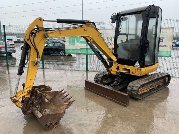 2013 Caterpillar 302.7D Zero Tail 2.7T Excavator