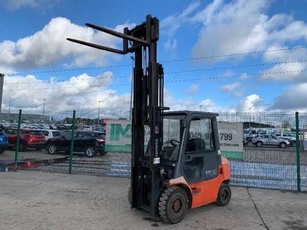 UNRESERVED 2006 Toyota 7FDF25 2.5T Diesel Forklift