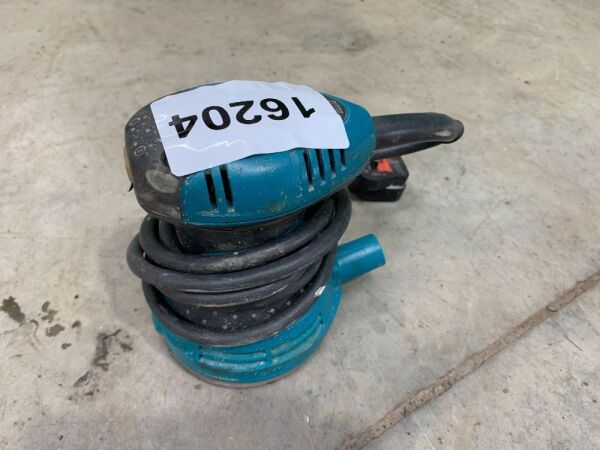 UNRESERVED Makita Palm Sander