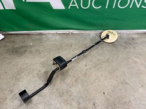 UNRESERVED Metal Detector