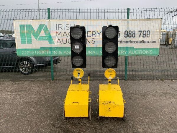 UNRESERVED Set Of Portable Traffic Lights