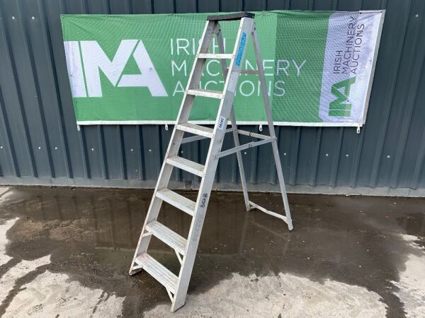 UNRESERVED 8 Step A Frame Ladder