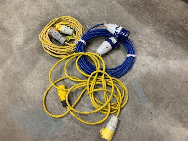 UNRESERVED 3 x 110v Extension Leads