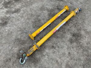 2 x UNRESERVED Lifting Poles