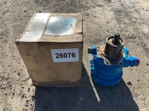 2 x NEW/UNUSED Hydraulic Motors