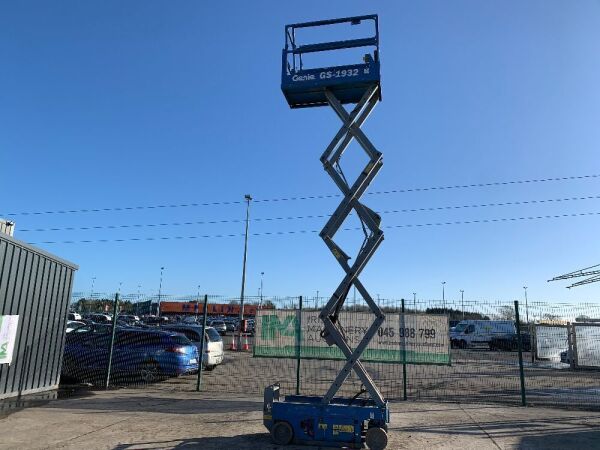 2005 Genie GS1932 Electric Scissor Lift