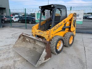 2011 Mustang 2054 Skid Steer c/w Bucket