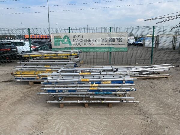 UNRESERVED Large Selection Of Aluminium Scaffolding