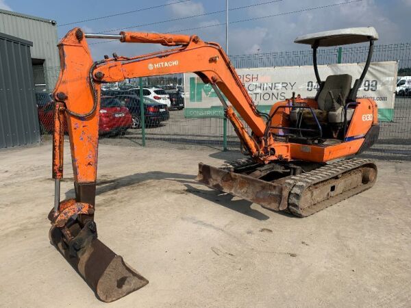 UNRESERVED Hitachi EX30 3T Excavator