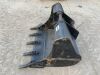 NEW/UNUSED Miller 36" Digging Bucket With Teeth (45mm Pins - 4T To 6T) - 2