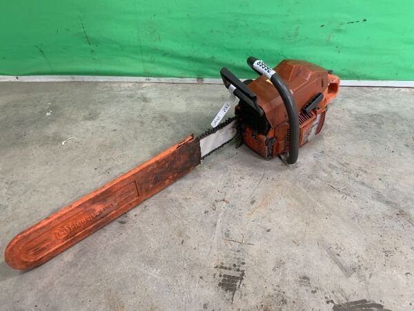 UNRESERVED Husqvarna Petrol Chainsaw