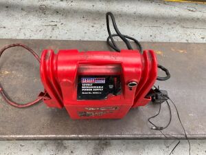 UNRESERVED Sealey 12volt Battery Charger