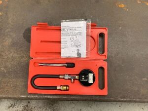 UNRESERVED Compression Tester Kit In Box