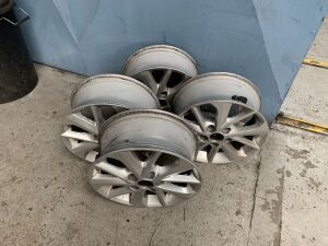 UNRESERVED Alloy Rims