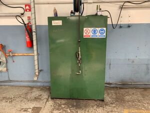 UNRESERVED Green Static Oil Storage Tank