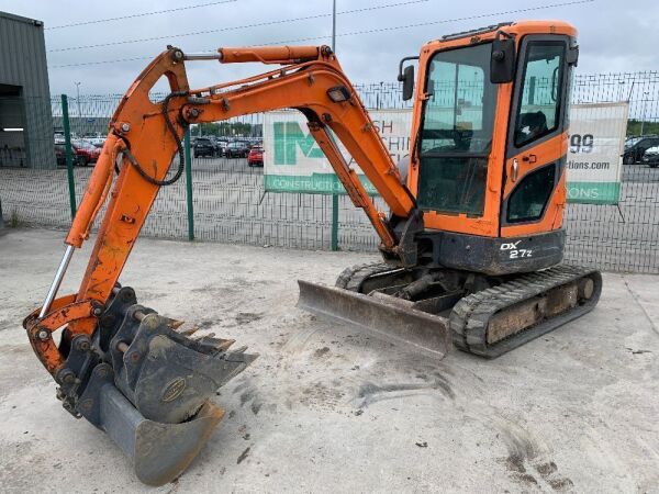 UNRESERVED 2011 Doosan DX27Z Zero Tail 2.7T Excavator