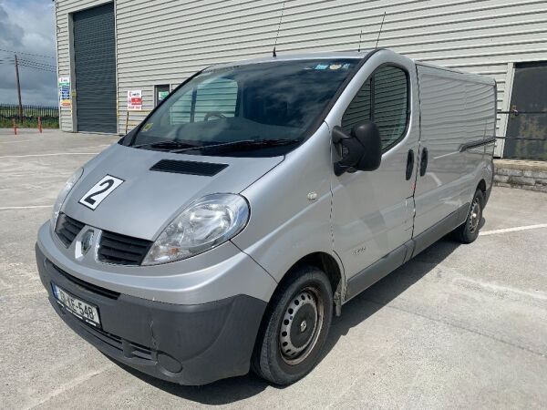 UNRESERVED 2013 Renault Trafic 3 LWB LR 29 Comfort 115