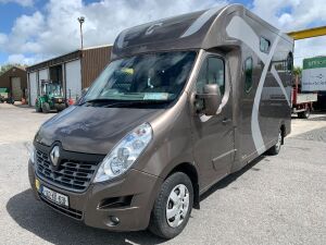 UNRESERVED 2016 Renault Master 125.35 Proteo Horsebox