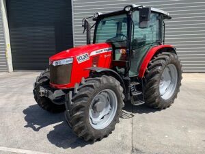 2018 Massey Ferguson 5711 4WD Tractor