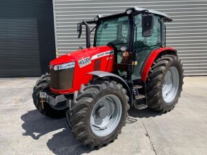 2018 Massey Ferguson 5711 4WD Tractor