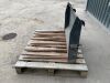 UNRESERVED 3.5FT Dung Forks - 3