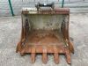 UNRESERVED 3.5FT Digging Bucket (60mm Pins)