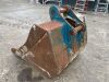 UNRESERVED 3.5FT Digging Bucket (60mm Pins) - 4