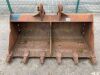 UNRESERVED Tighe 5FT Ditching Bucket (70mm Pins)