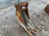 UNRESERVED Hand 1FT Trench Bucket (45mm Pins) - 7