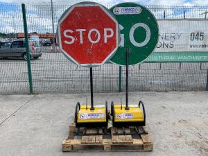 PIKE Robosign Stop & Go Units c/w Contoller & Charger