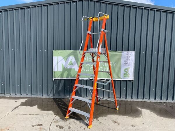 7 STep Fibreglass Podium Ladder