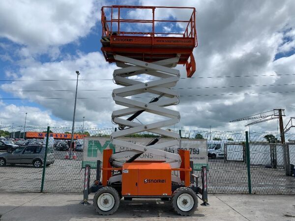 2018 Snorkel S3970RT Rough Terrain Diesel Scissors Lift c/w Jack Legs (Height 13.8M)