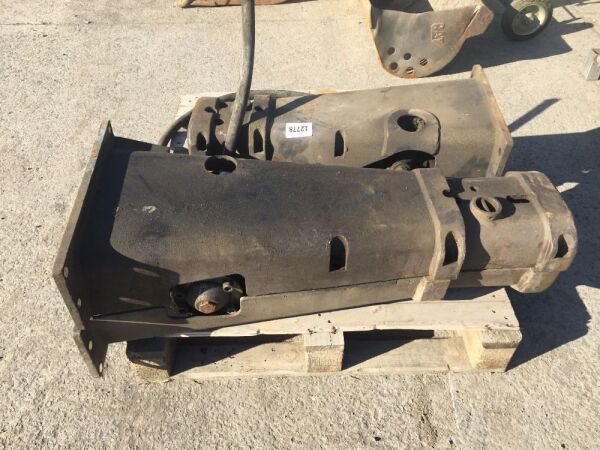 2 x Large Hydraulic Rock Breaker Casings