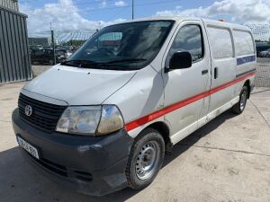 UNRESERVED 2008 Toyota Hiace MC D4D LWB Extra