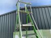 UNRESERVED Little Giant 7 Rung Platform Ladder - 6