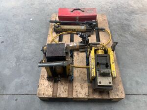 2 x Enerpac 20T Hydraulic Lifting Toes