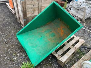 UNRESERVED Green Mobile Tipping Skip