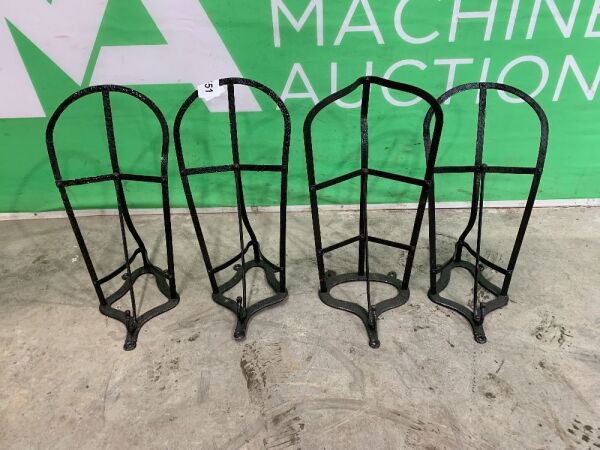 4 x Saddle Racks