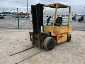 CAT FL01 Diesel Forklift (Non-Runner)