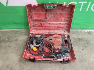 Hilti TE700-AVR 110v Demolition Drill c/w 3 x Chisels