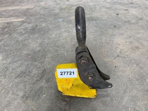 Yellow/Black Lifting Clamp