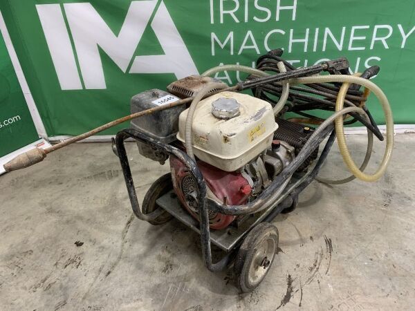 UNRESERVED Triace Petrol Power Washer c/w Honda GX390 Engine