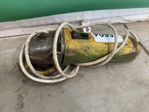 UNRESERVED Yellow 4" Grinder