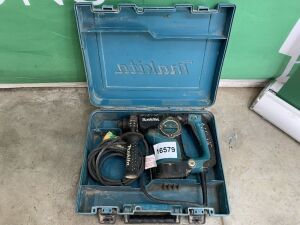 Makita HR2811 110v Drill